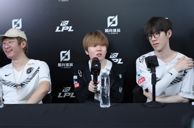 以期在防守 以期在防守