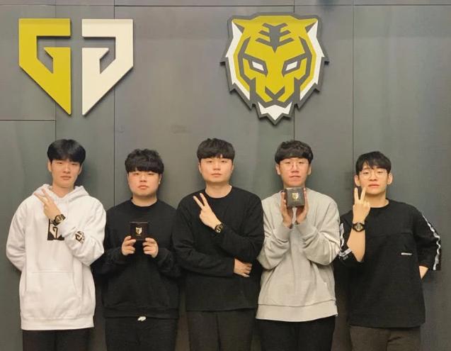 在本地电视 在本地电视